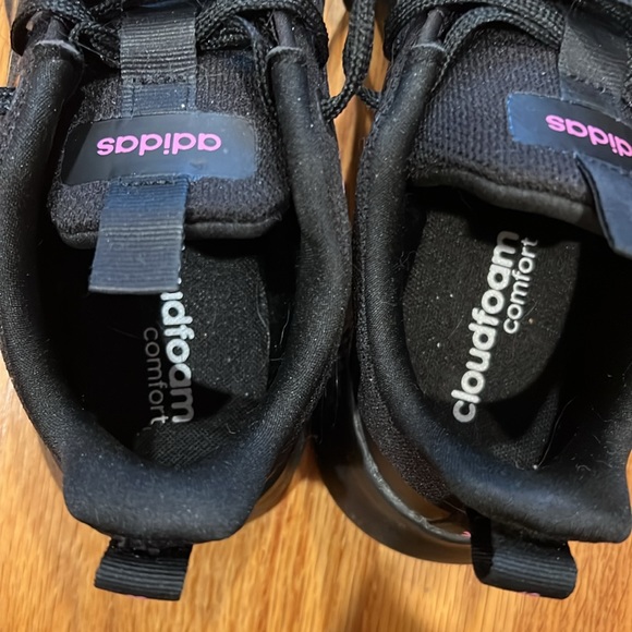 EUC Women’s Adidas Cloudfoam Sneakers - Picture 12 of 13